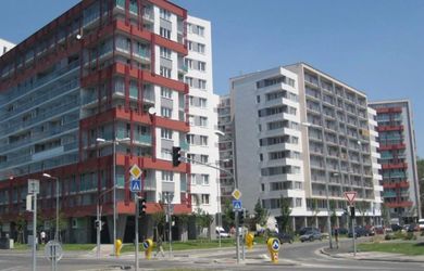 Na predaj garážové státie s výmerou 14 m2 bytovom komplexe Koloseo