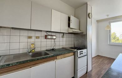 3-izbový byt s loggiou, Gessayová - výborná lokalita a priestor pre vaše predstavy
