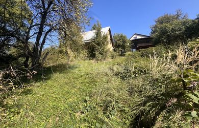 DIRECTREAL|Znížená cena! Pozemok s domom v obci Cinobaňa o rozlohe 1290m2, na stavbu rodinného domu