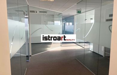 Prenajmeme administratívne priestory v Bratislave III. rači.