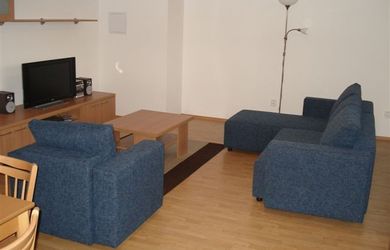 Predáme 3  izb byt na Koniarekovej ulici s parkovaním
