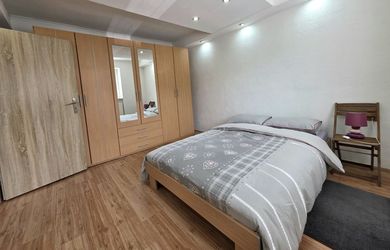 Prenájom 3 izbový byt Nitra, centrum
