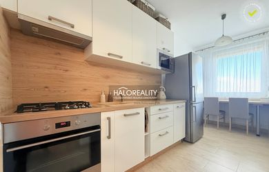 HALO reality - Predaj, trojizbový byt Šurany, kvalitná kompletná rekonštrukcia - EXKLUZÍVNE HALO REALITY