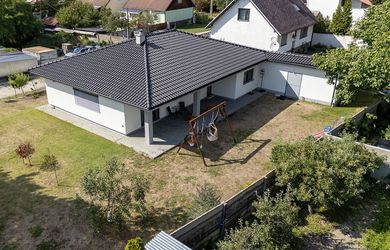 Na predaj 4-izbový bungalov v Plaveckom Štvrtku