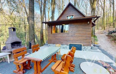 EXKLUZÍVNE !! REKREAČNÁ CHATA, úžitková plocha 70m2, celoročne obývateľná, JAHODNÍK, k.ú LOŠONEC, kompletná rekonštrukcia, 3D obhliadka