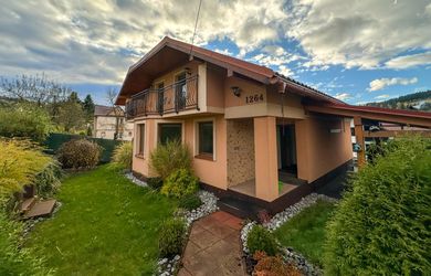 Prenájom | Rodinný dom 240 m² s terasou a záhradou | Čierne