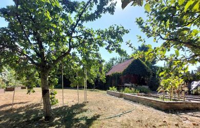 Na predaj rekreačný pozemok s výmerou 338 m2