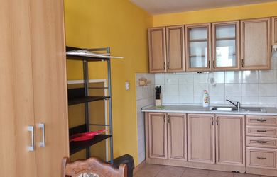 NOVÁ CENA REALITY PROGRES PONÚKA PRI KOCKE 3 IZBOVÝ BYT s LOGGIOU 67 m2 PIEŠŤANY + ZNALECKÝ POSUDOK - KÚPOU VOĽNÝ