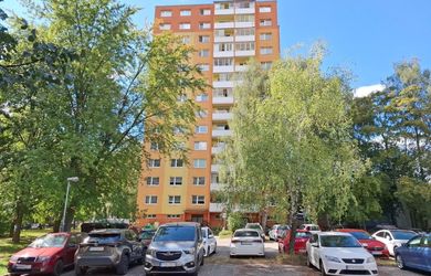 PREDAJ: 1 IZBOVÝ BYT 45M2 Z TOHO LODŽIA 4M2 STARÝ JUH POPRAD