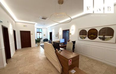 Kancelárske priestory 143 m² na prenájom v historickom centre mesta na Štefanovičovej ulici, Bratislava - Staré Mesto
