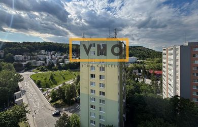 Príjemný 3i byt 74m2, veľká loggia 7,38m2, unikátny výhľad, Púpavová ul., BA IV - Karlova Ves, 12p./13, pri lesoparku Líščie údolie, na skok do centra