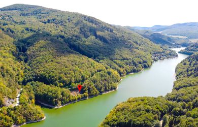 POZEMOK PRIAMO PRI VODNEJ NÁDRŽI RUŽÍN – 645 m²