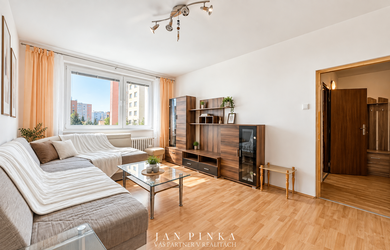 Jan Pinka | 1-IZBOVÝ BYT 37 m² V DÚBRAVKE | BÝVANIE AJ INVESTÍCIA | SARATOVSKÁ