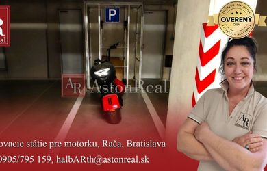 Parkovacie státie na motorku v garážach, Vrbenského, Bratislava-Rača