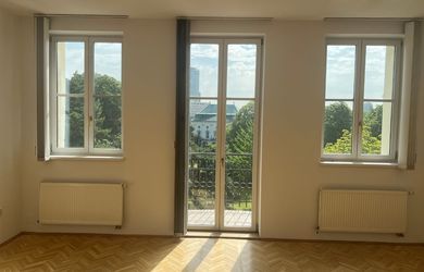 Reprezentatívne kancel. priestory 148 m2 na Štefánikovej ul. s výhľadom do parku Úradu vlády SR