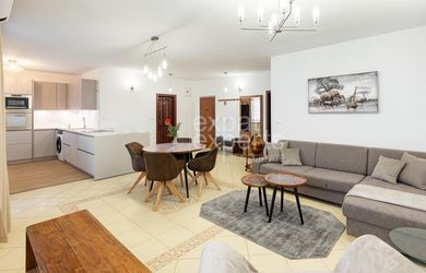 Nádherný 3i byt 80 m2, klimatizácia, s balkónom, dobrá lokalita