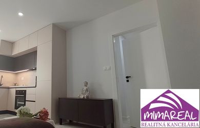 RK MIMAREAL vám ponúka na predaj práve dokončený kompletne zrekonštruovaný 3i byt na Sečovskej ul. s balkónom v tehl. dome blízko Štrkoveckého jazera