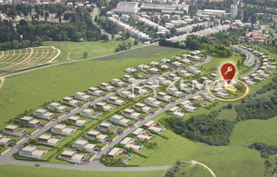 Predaj - Slnečný stavebný pozemok (848 m²) s panaromatickým výhľadom na Zvolen – Priamy štart výstavby!