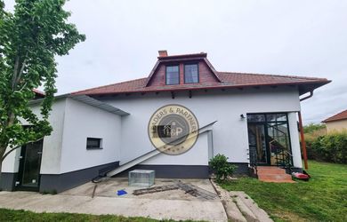 PREDAJ rodinný dom Levél