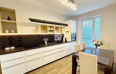 Predaj pekný, zariadený, 3-izbový dom v novostavbe, Stupava