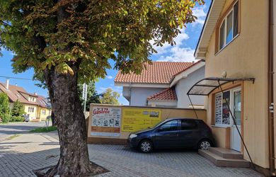 Prízemný kancelársky priestor na prenájom v Senci