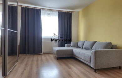 Prenájom: Priestranný 3-izbový byt (68 m²) s loggiou a panoramatickým výhľadom – Petržalka, Gessayova ulica