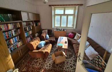 NA PREDAJ RODINNÝ DOM NA POZEMKU CCA 5 ÁROV – NEDED