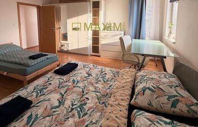 4-izbový byt, Bratislava/Nové Mesto, ulica Nová Rožňavská