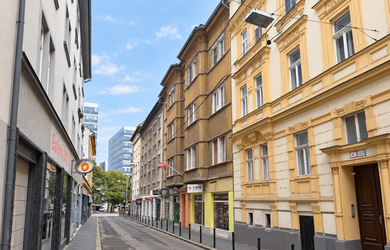 100PRO | Terasa, vysoké stropy a centrum Bratislavy – vytvorte si vysnívaný 3-izbový byt