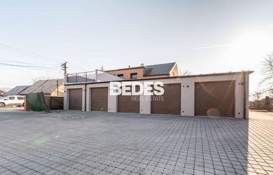 BEDES | Vysoké garáže a sklady v oplotenom a zabezp. areáli