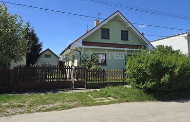 DIRECTREAL|Dvojgeneračný 6-izbový rodinný dom s ďalším stavebným pozemkom