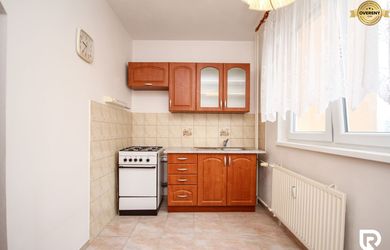 RADO | 2i byt 49m2 + lódžia, Halalovka - Trenčín