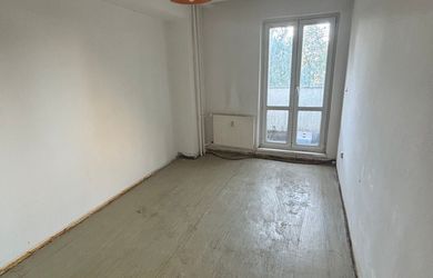 Predaj 2izbového bytu/2garzonky s loggiou, ul. Stavbárska 38, BA II - Vrakuňa