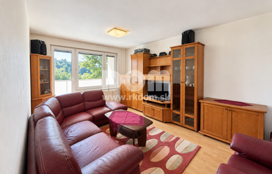 4-izbový byt na predaj, Kysucké Nové Mesto, 83,8 m², 2 lodžie a balkón