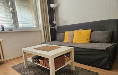 Na predaj garsónka v obľúbenej lokalite Bratislava – Ružinov, ulica A. Mráza