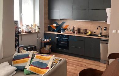 Na predaj 3i. byt v užšom centre Senca
