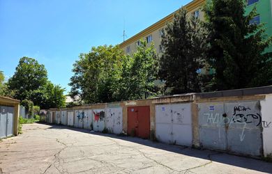 GARÁŽ – Jakobyho ulica, Košice – Staré Mesto