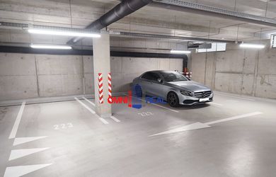 3x vnútorné garážové parkovacie státia, Ovocné sady, možný odpočet DPH