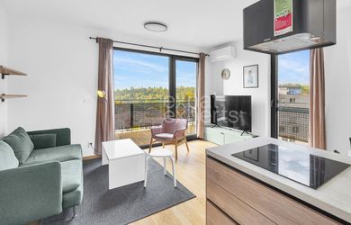 Skvelý 3i byt 65 m2, s pekným výhľadom a parkovaním, CUBICON GARDENS